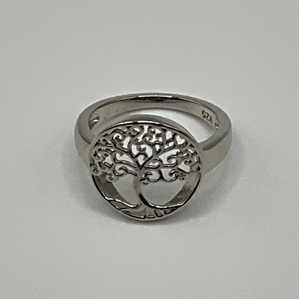 Elegant Silver Tree of Life Ring